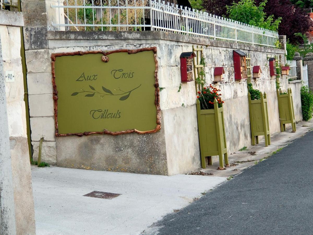 Aux Trois Tilleuls Bed and Breakfast Loches Eksteriør billede